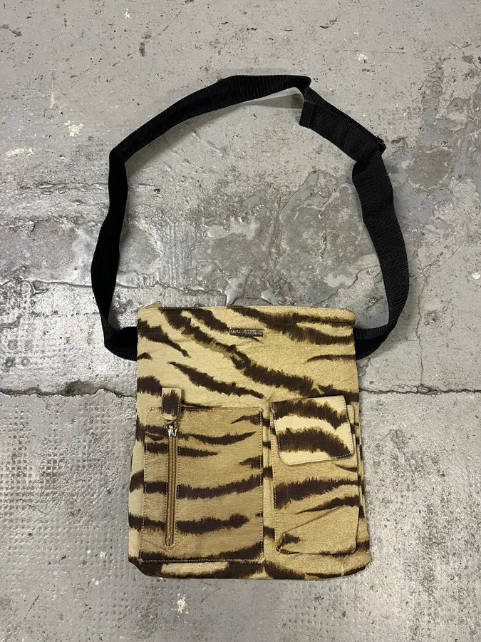 2000s Dolce & Gabbana Wild Zebra Cargo Shoulder Bag vhObesA 0