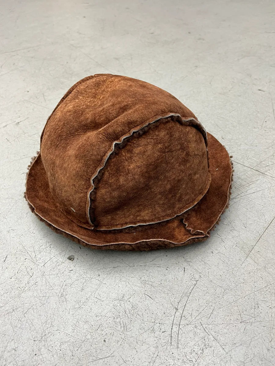2000s Dolce & Gabbana Camel Suede Shearling Logo Hat hDiQjjo 6
