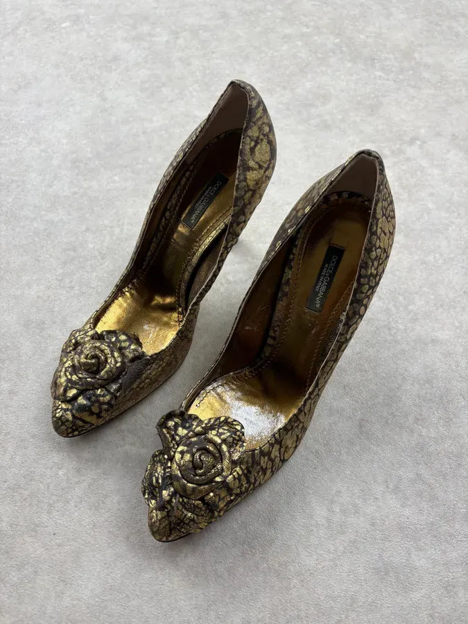 2000s Dolce & Gabbana Guilded Rose Embellished Leather Heels FGbIRPE 2