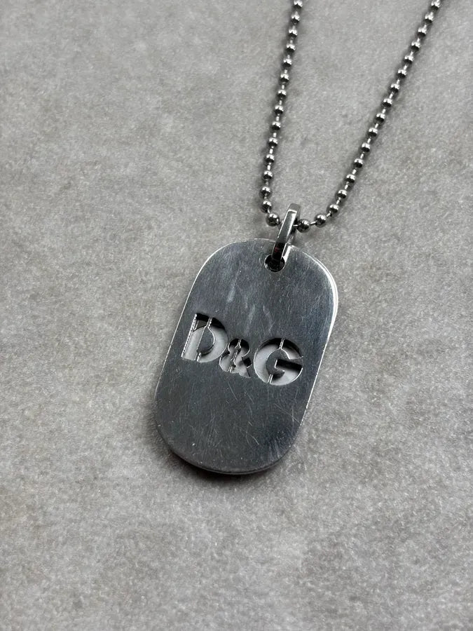 2000s Dolce & Gabbana Silver Metal Heart Dog Tag Necklace IEdvQYu 4