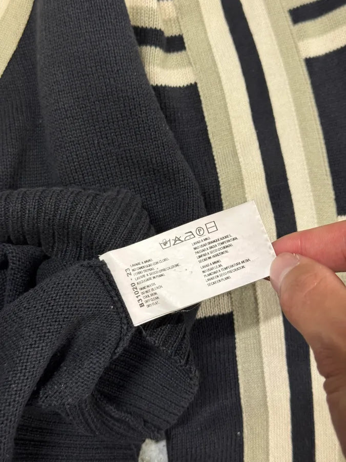 SS2005 Emporio Armani Black Contemporary Lined Sweater URMDXMn 7