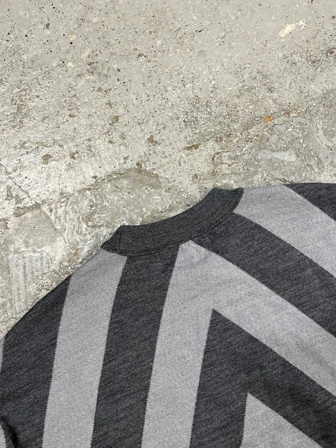 2010s Emporio Armani V Lines White & Grey Sweater hNGaEJn 5