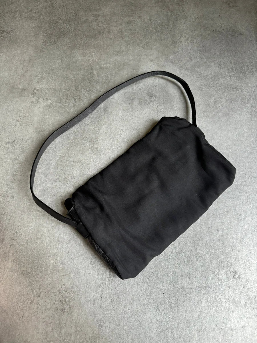 2000s Fendi Black Modern Shoulder Bag snstwEq 5