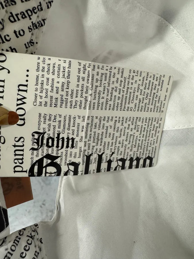 2000s Galliano Newspaper White Cap obKKlUp 6