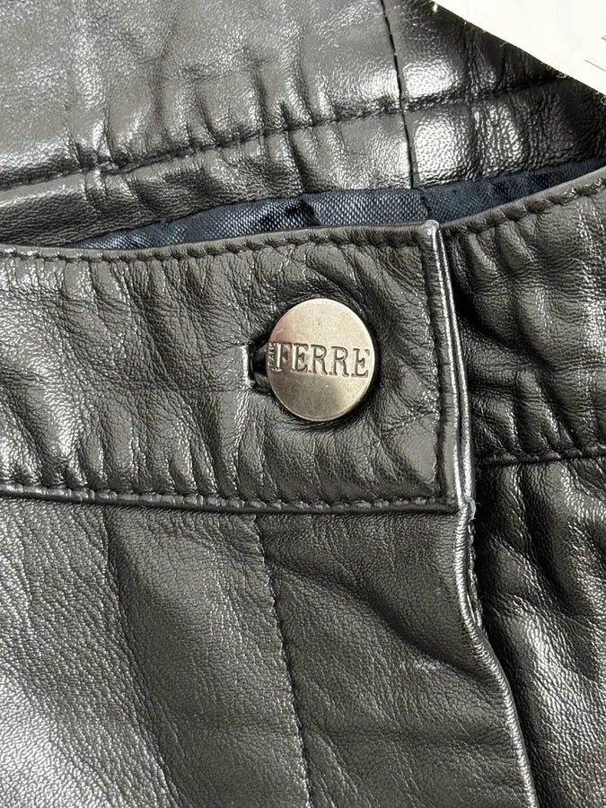 2000s Gianfranco Ferré Black Leather Pants OzCmmgp 8
