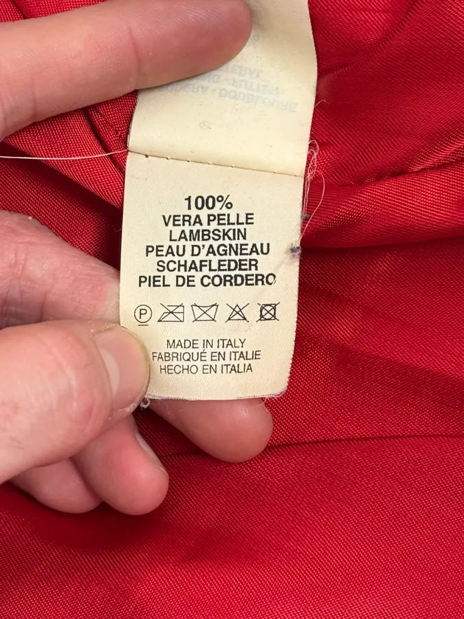 2000s Gianfranco Ferré Fur Collar Red Leather Puffer Vest MkBCrLm 10