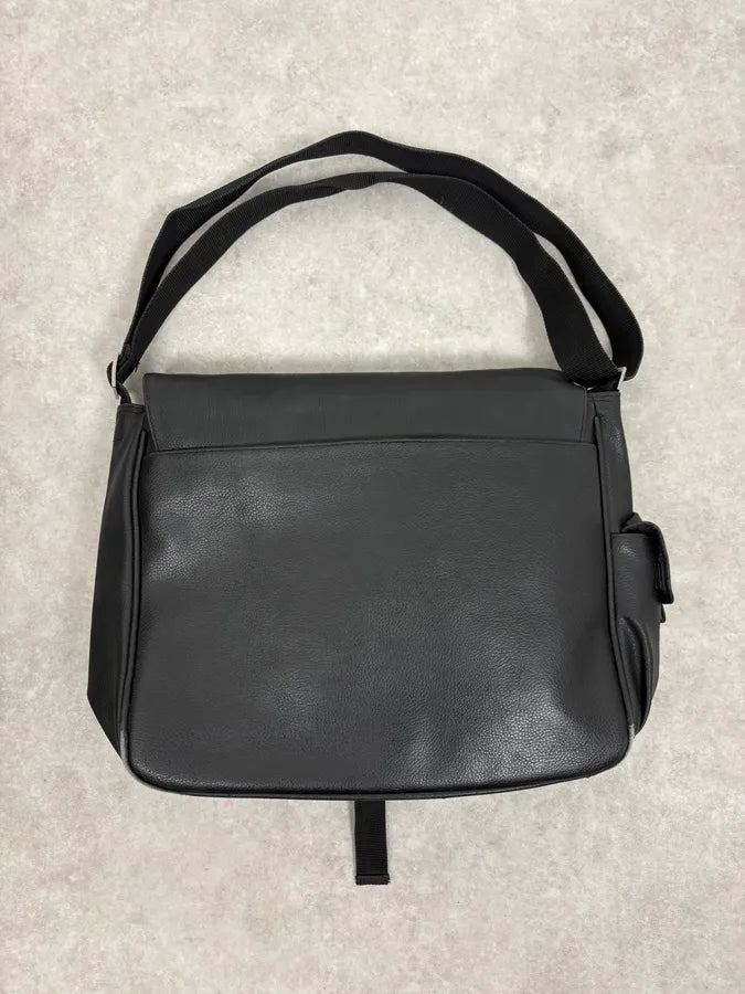 2000s Giorgio Armani Black Minimalist Leather Shoulder Bag mxBcvjx 4