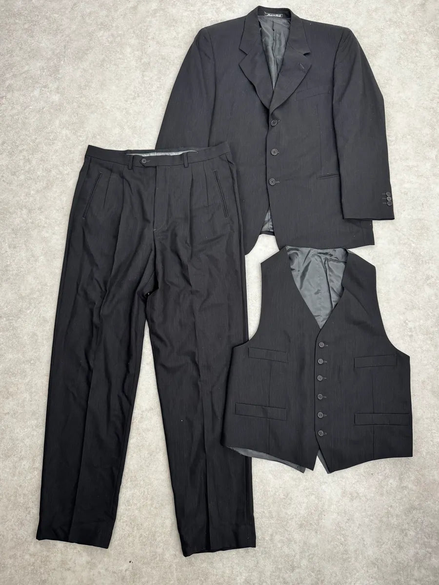 2000s Giorgio Armani Grey Wool Full Italian Suit Set ppEyxuW 0