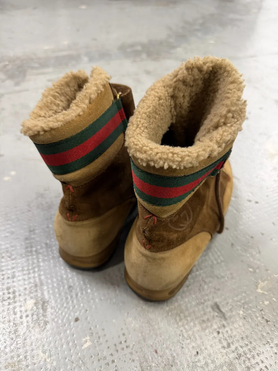 2000s Gucci Beige & Brown Shearling Boots aJXDHbs 1