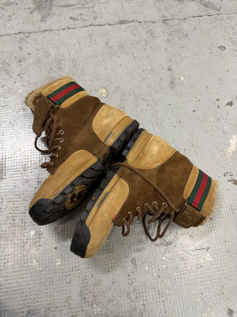 2000s Gucci Beige & Brown Shearling Boots aJXDHbs 4