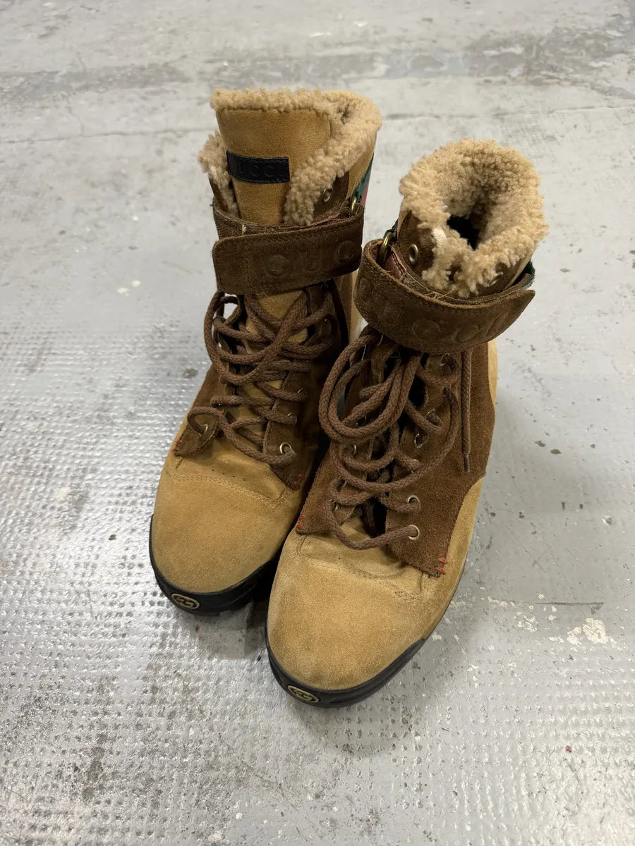 2000s Gucci Beige & Brown Shearling Boots aJXDHbs 5