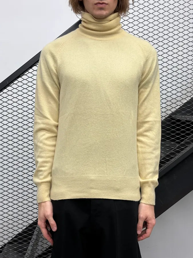 2000s Gucci Beige Cashmere Classy Turtleneck Sweater by Tom Ford sNmssVw 1