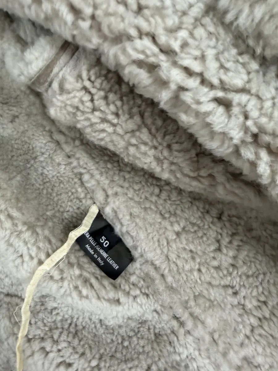 2000s Gucci Beige Shearling Asymmetrical Leather Jacket GmzJqyR 7