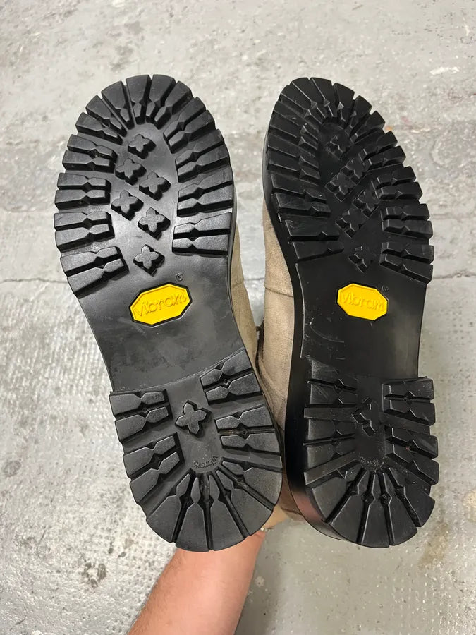 2000s Gucci Beige Suede Hiking Boots GCXElbO 5