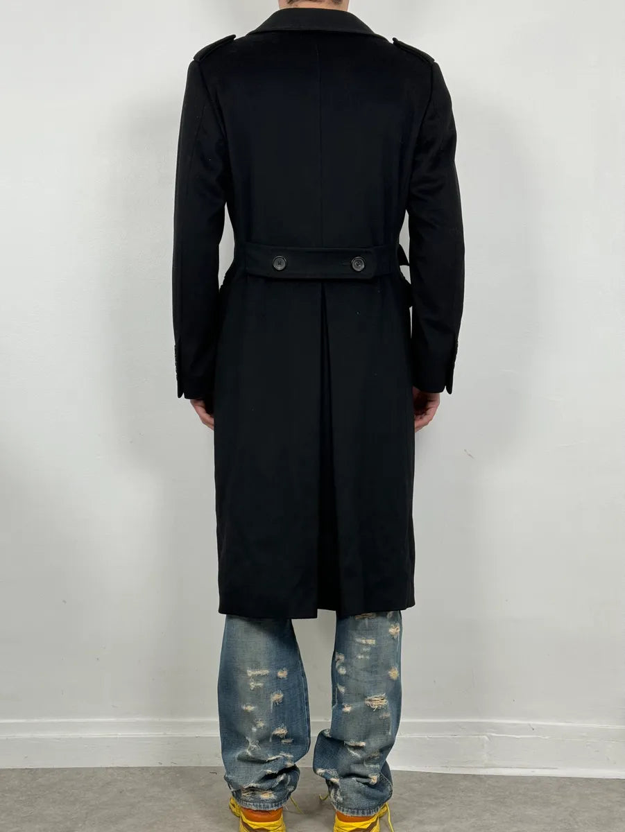AW2002 Gucci Black Buttoned Trench Coat by Tom Ford IWAtwot 3