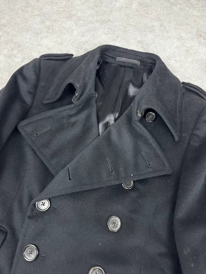 AW2002 Gucci Black Buttoned Trench Coat by Tom Ford IWAtwot 5