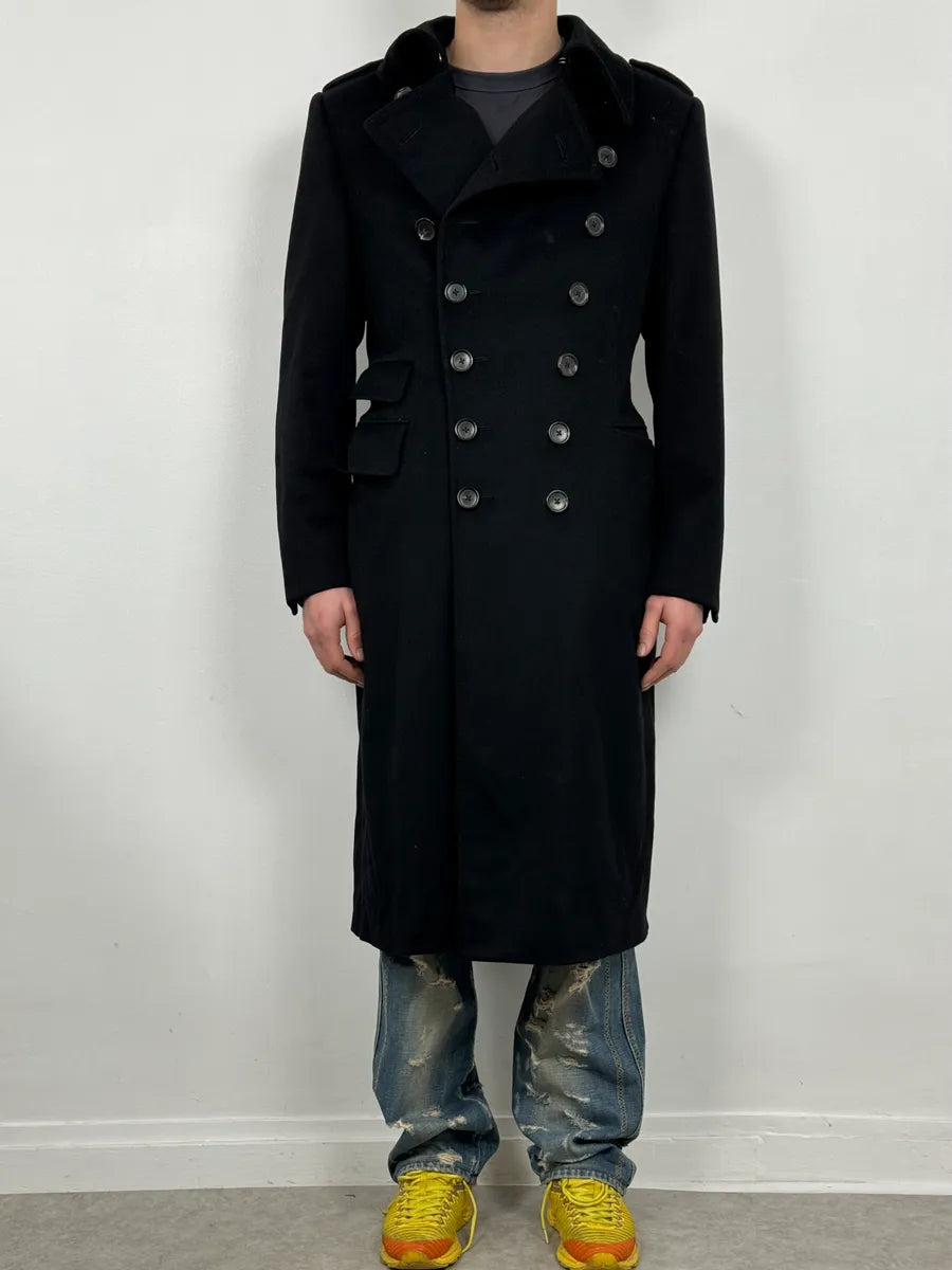 AW2002 Gucci Black Buttoned Trench Coat by Tom Ford IWAtwot 2