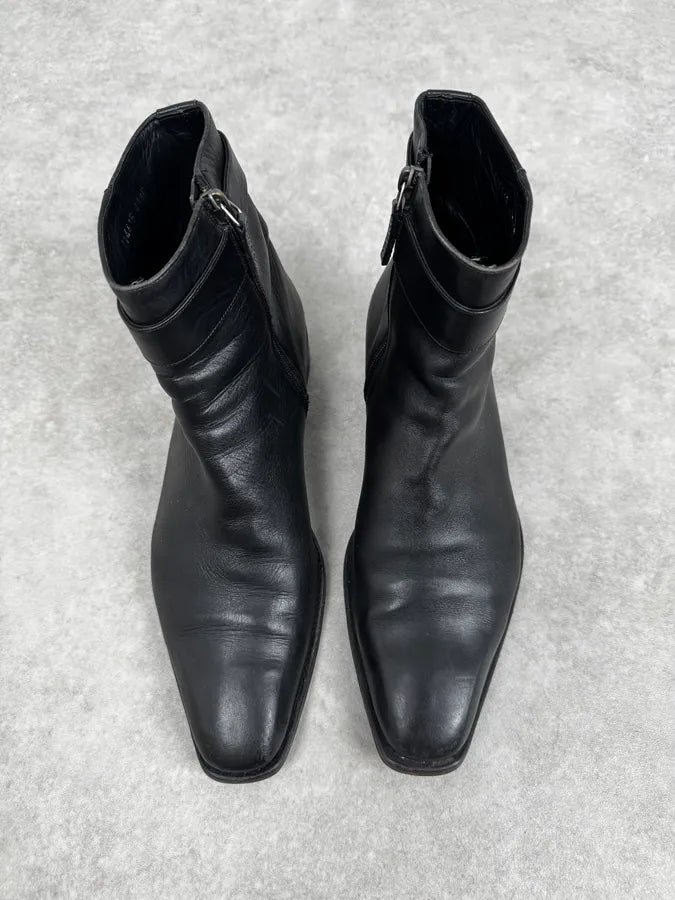 2000s Gucci Black Leather Minimalist Boots EgmKaRT 3