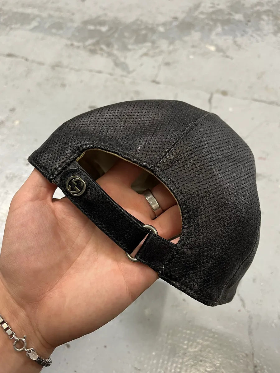 2000s Gucci Black Leather Perfored Cap MHhFoIN 4