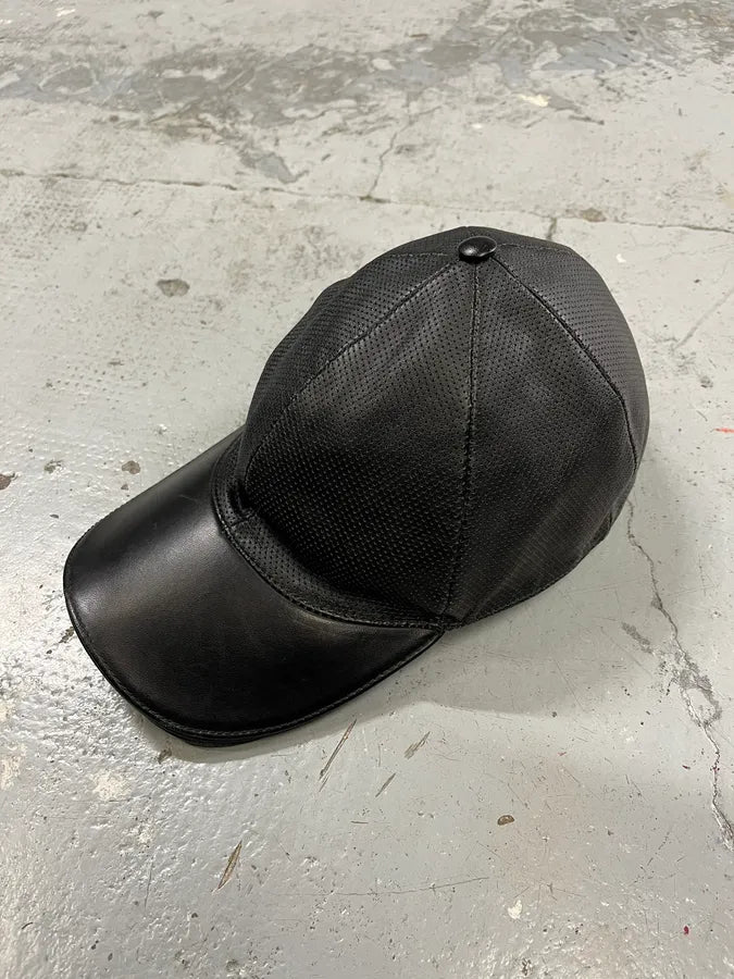 2000s Gucci Black Leather Perfored Cap MHhFoIN 5