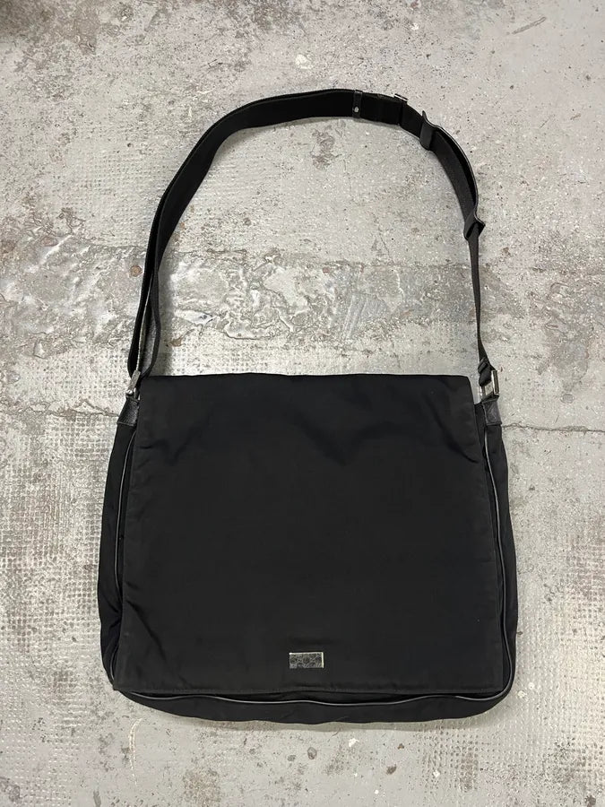 2000s Gucci Black Minimalist Messenger Shoulder Bag oVLavMi 0
