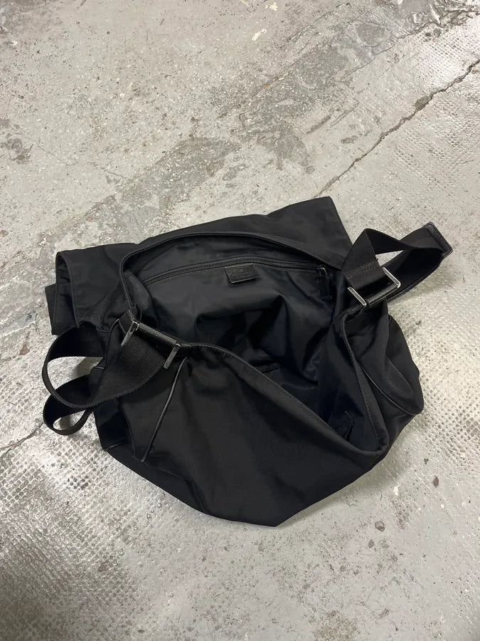 2000s Gucci Black Minimalist Messenger Shoulder Bag oVLavMi 8