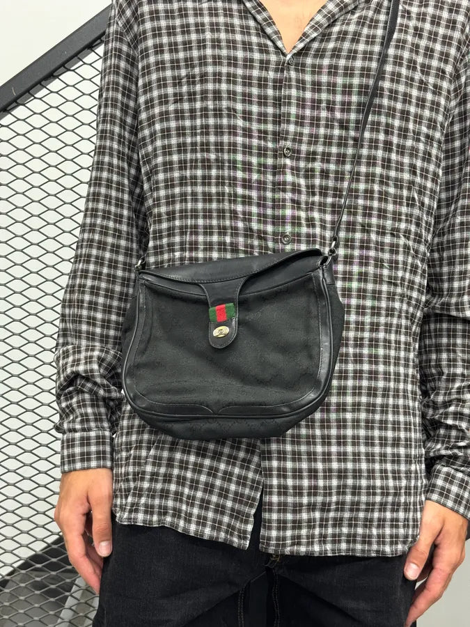 1990s Gucci Black Monogram Buckle Hybrid Shoulder Bag GzoVyWz 2