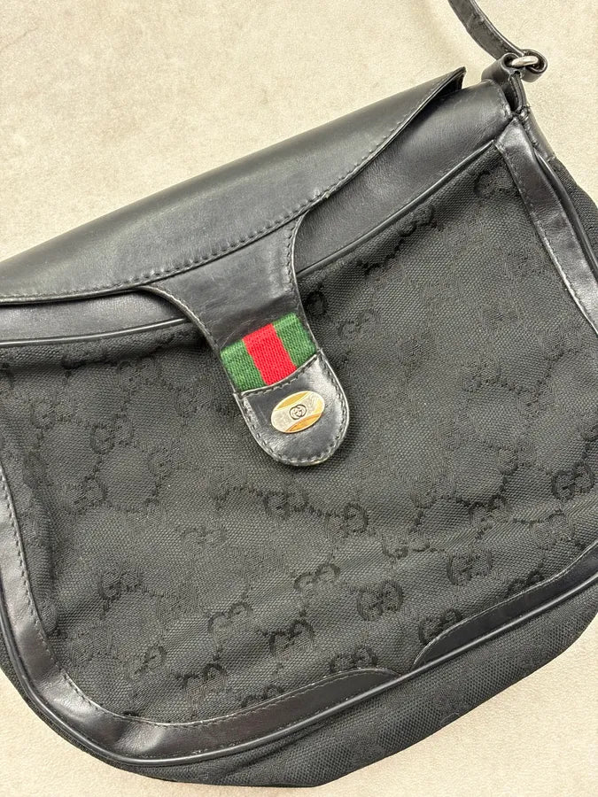 1990s Gucci Black Monogram Buckle Hybrid Shoulder Bag GzoVyWz 4