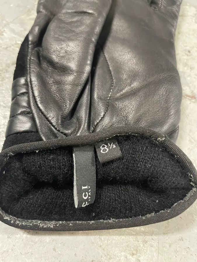 2000s Gucci Black Suede Leather Gloves (OS) 5