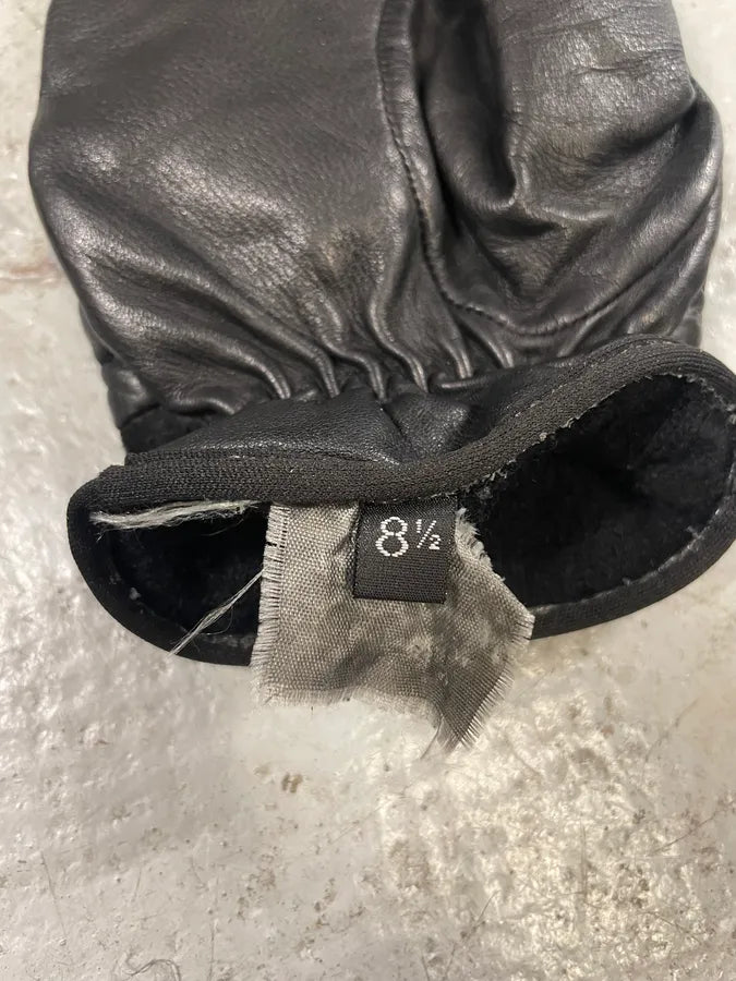 2000s Gucci Black Suede Leather Gloves (OS) 6