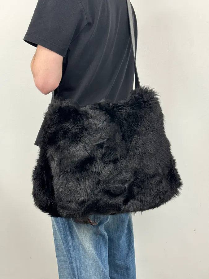 2000s Gucci Black Wolf Fur Leather Shoulder Bag WSntNqf 1