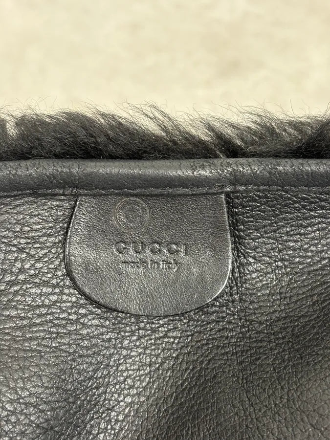 2000s Gucci Black Wolf Fur Leather Shoulder Bag WSntNqf 8
