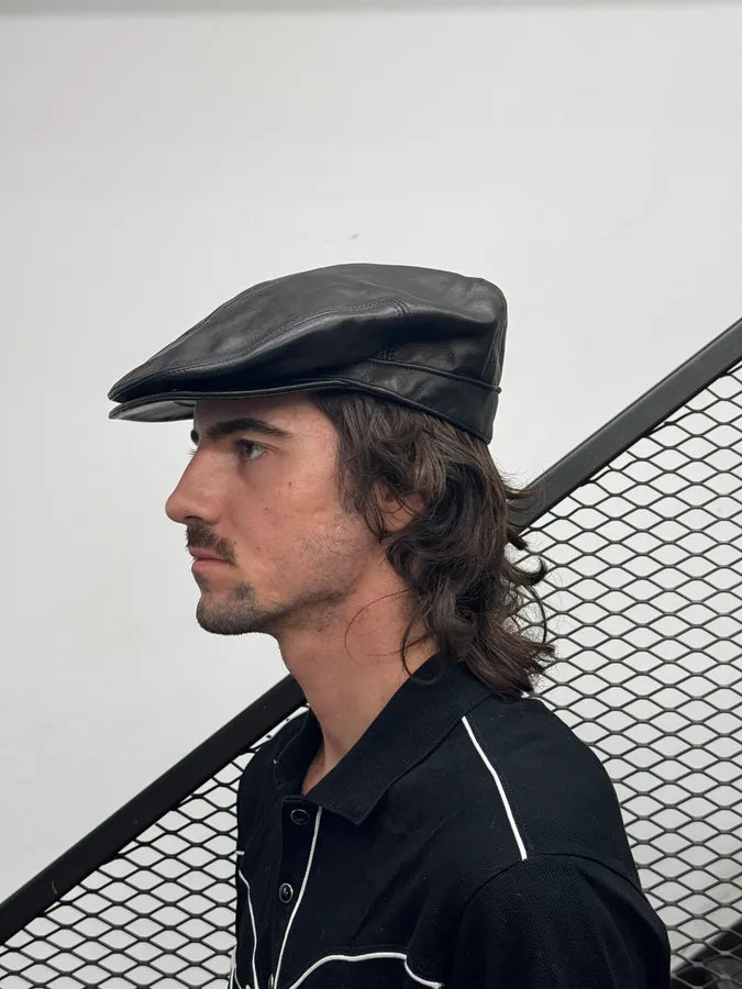 AW2001 Gucci Black Leather Back Logo Beret Cap by Tom Ford ICsHYes 3
