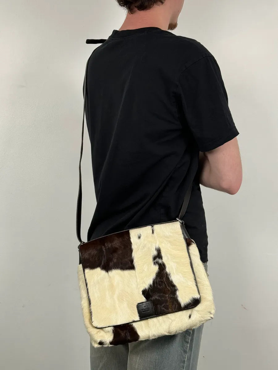 2000s Gucci Creamy Fur Cowhide Effect Shoulder Bag QjrhjAd 2