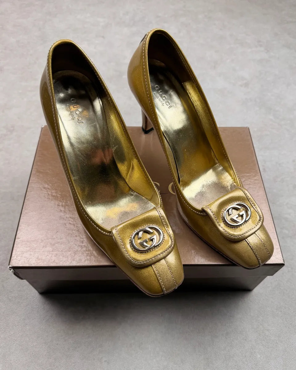 2000s Gucci Gold Patent Leather GG Logo Heels AjlZzDC 1