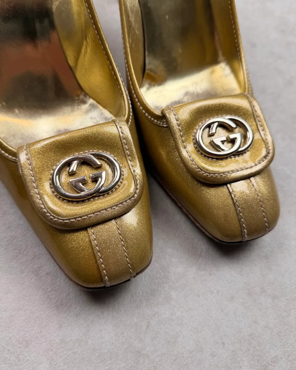 2000s Gucci Gold Patent Leather GG Logo Heels AjlZzDC 6