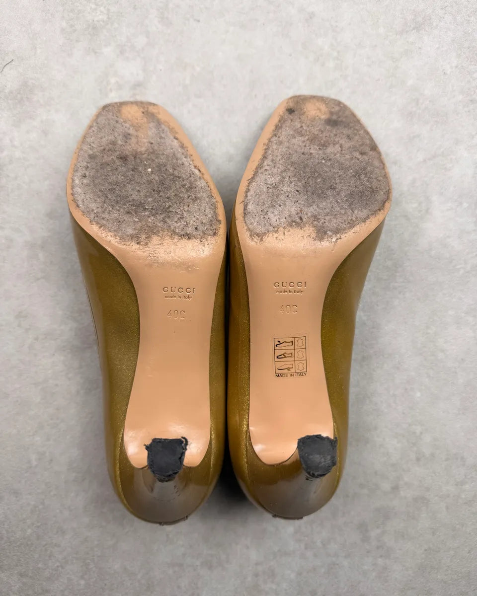 2000s Gucci Gold Patent Leather GG Logo Heels AjlZzDC 8
