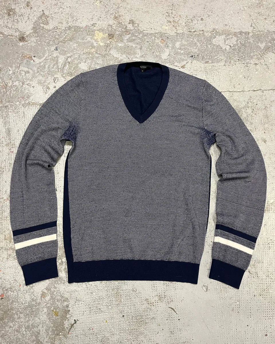 2000s Gucci Grey & Navy Wool & Silk V Neck Sweater UvRouyj 0