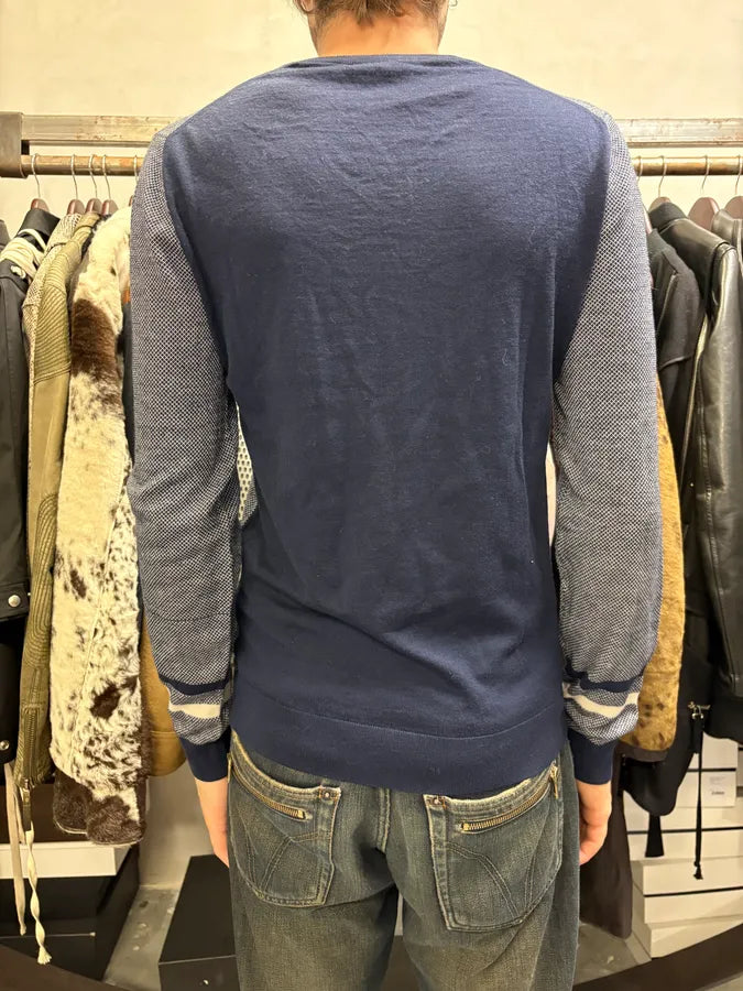 2000s Gucci Grey & Navy Wool & Silk V Neck Sweater UvRouyj 2