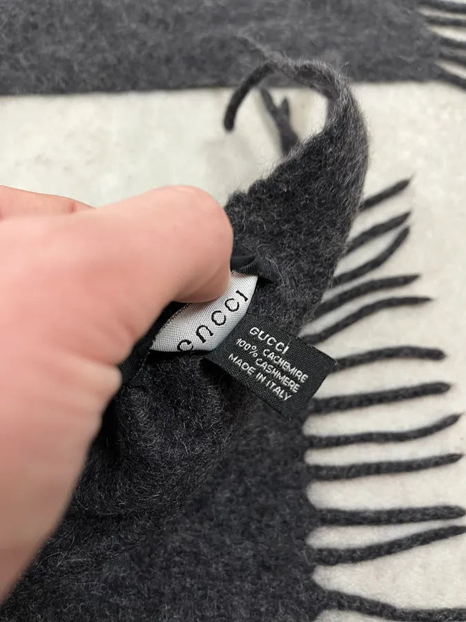 2000s Gucci Grey Cashmere Scarf yJvtBHj 5
