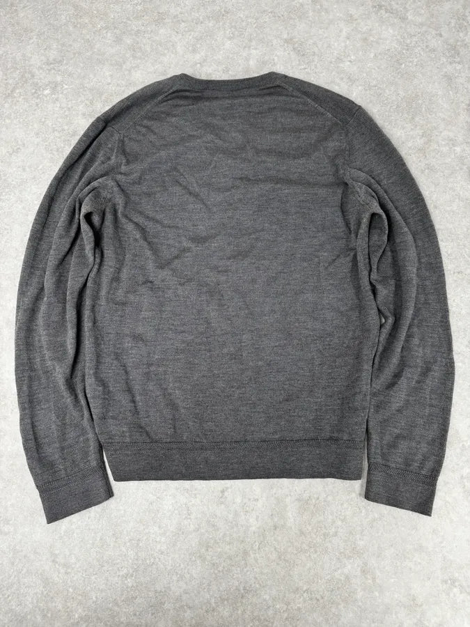 SS2009 Gucci Grey Embroidered Knight Logo V-Neck Sweater tckDrut 3