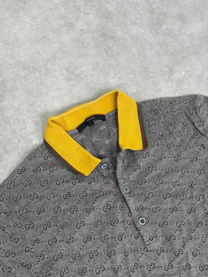 2000s Gucci Grey Monogram Contrast Yellow Collar Polo BYDLhRu 4