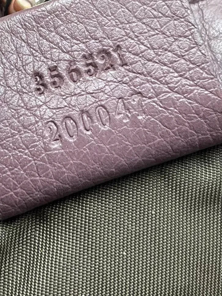 2000s Gucci Mauve Leather Messenger  Bag by Frida Giannini gjMYeim 9