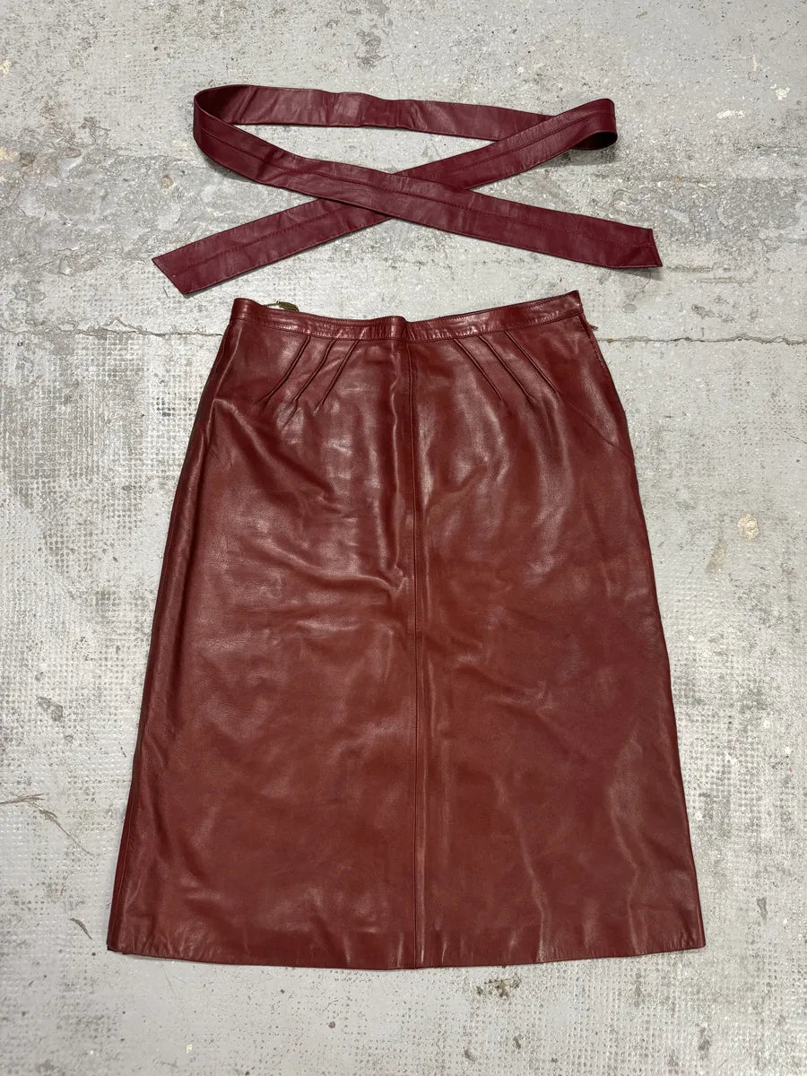 2000s Gucci Red Leather Glamour Skirt HWIGUfR 1