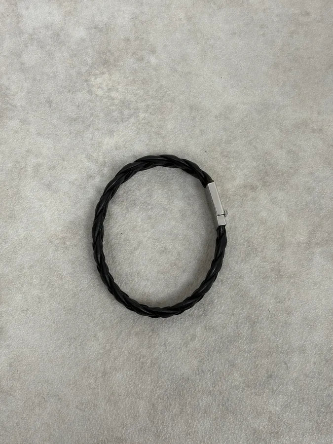 2000s Gucci Silver & Leather Woven Bracelet TgcOcIv 4