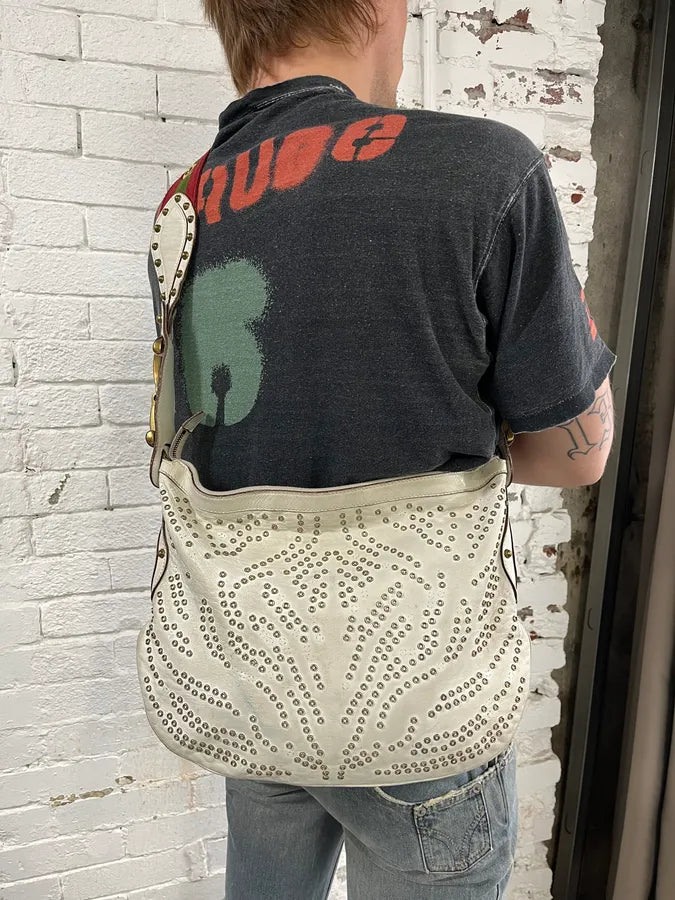 2000s Gucci Studded Pelham White Leather Shoulder Bag by Frida Giannini FWtNQUc 2