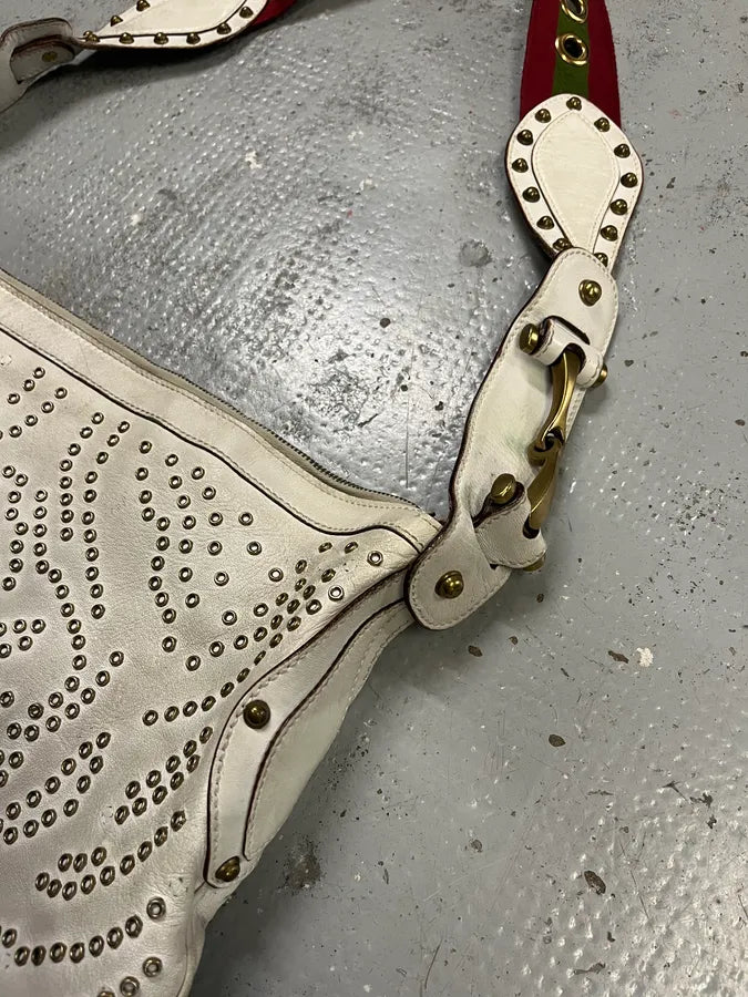 2000s Gucci Studded Pelham White Leather Shoulder Bag by Frida Giannini FWtNQUc 3