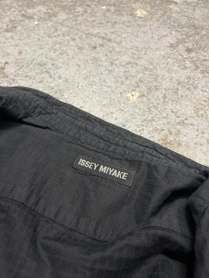 2000s Issey Miyake Black Mao Relief Shirt TMexCmw 8