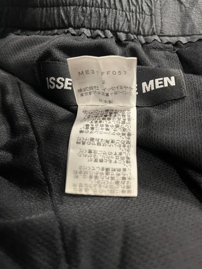 2000s Issey Miyake MEN Black Reflective Shorts (S) vChCvlI 7