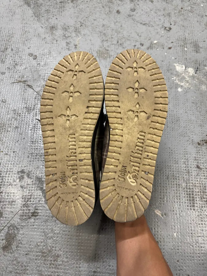 2000s John Galliano Newspapers Sneakers SBLfovZ 4